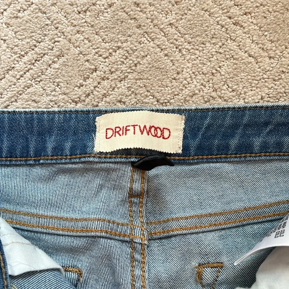 Driftwood Floral Embroidered Jeans - Picture 4 of 5